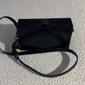 Zara Modern Rectangular Crossbody Bag in Black
